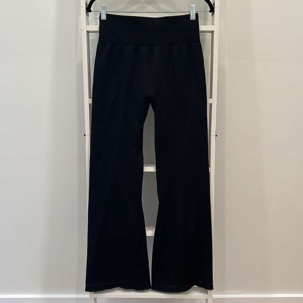 OQQ Women's Seamless Yoga Leggings - Black As seen on TikTok a year ago